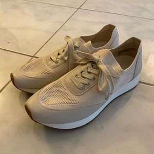 Womens Banana Republic sock sneaker size 8.5